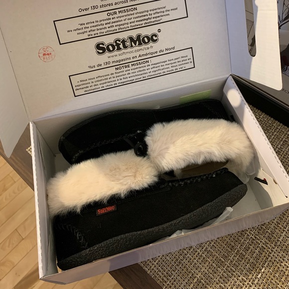 SoftMoc Black Moccasin - Picture 5 of 5